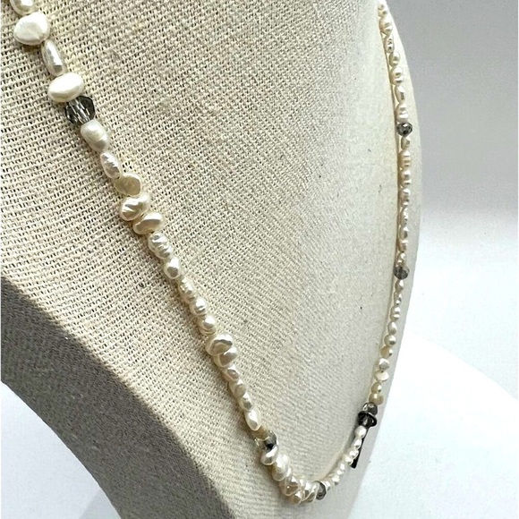 Vintage Sterling Silver Cross Necklace With Rice Pearls.  A13 - Picture 6 of 12